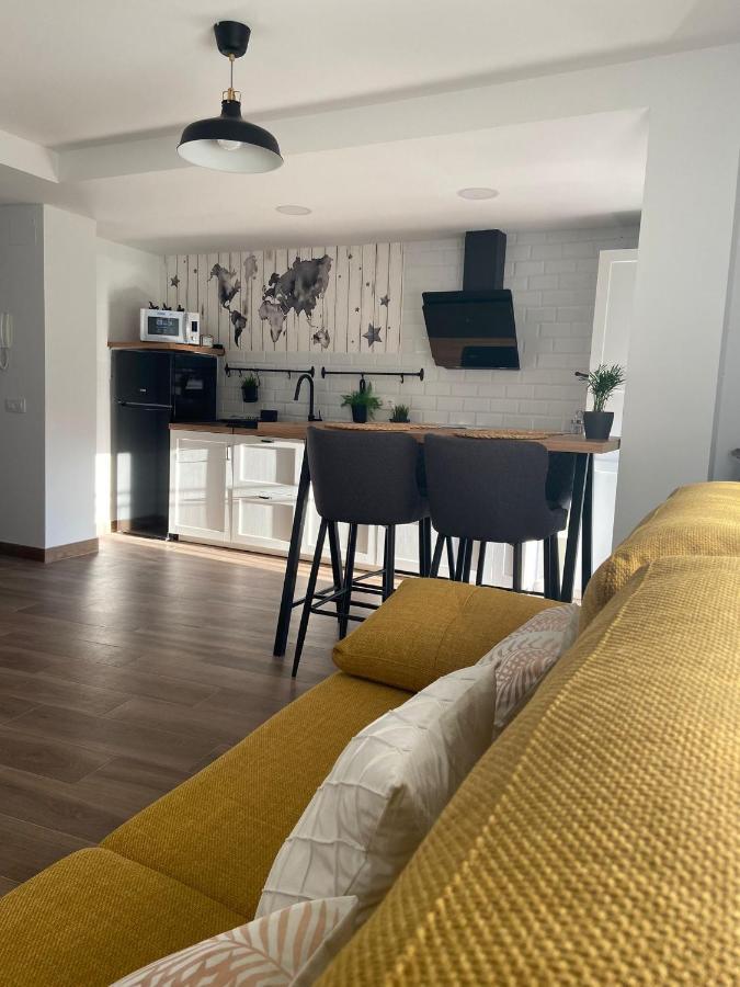Casas De Lola * Candeleda